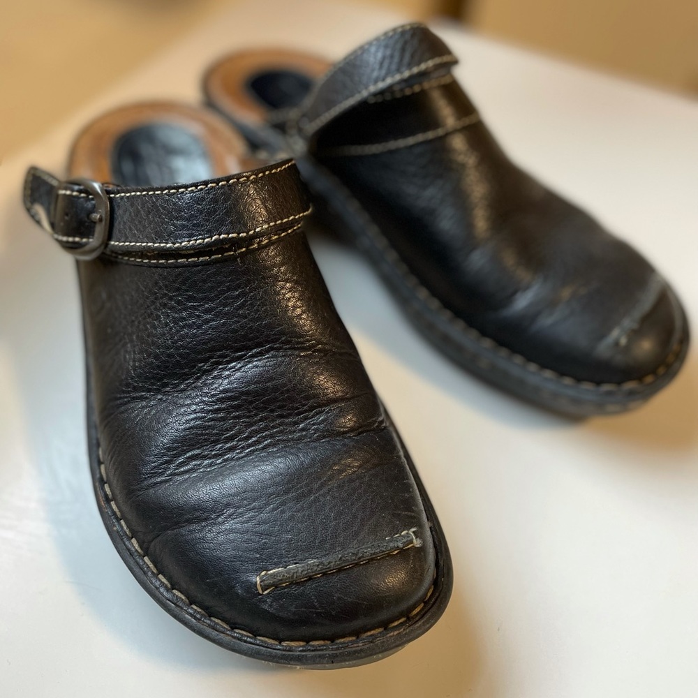 Born slide on shoes size 8.
